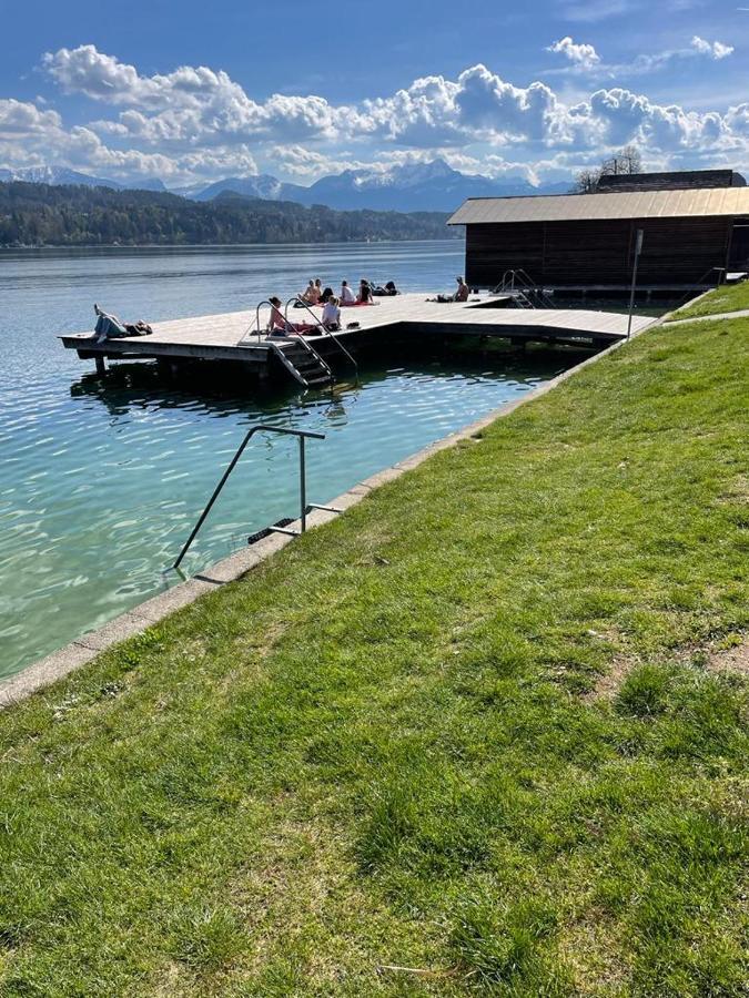 Stunning Woerthersee Holiday Home Sekull Exteriör bild