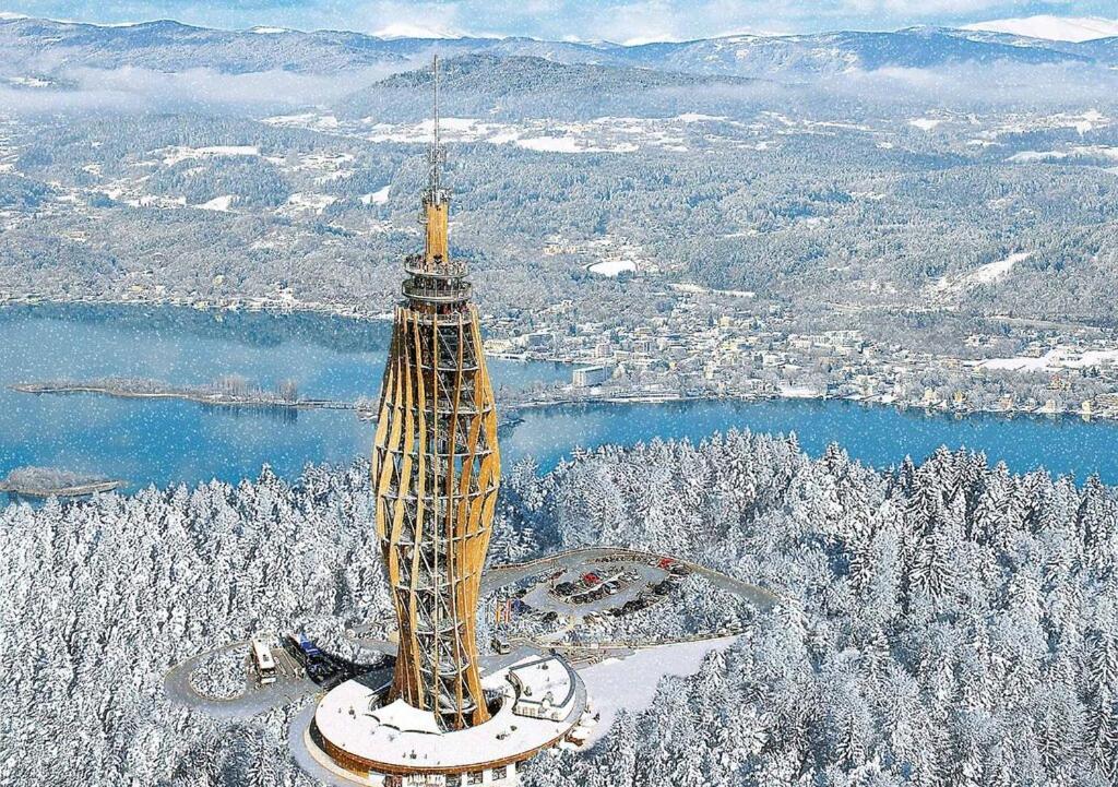 Stunning Woerthersee Holiday Home Sekull Exteriör bild