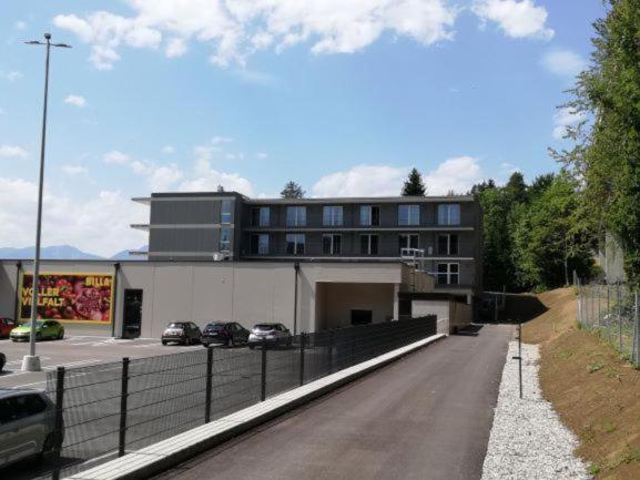 Stunning Woerthersee Holiday Home Sekull Exteriör bild